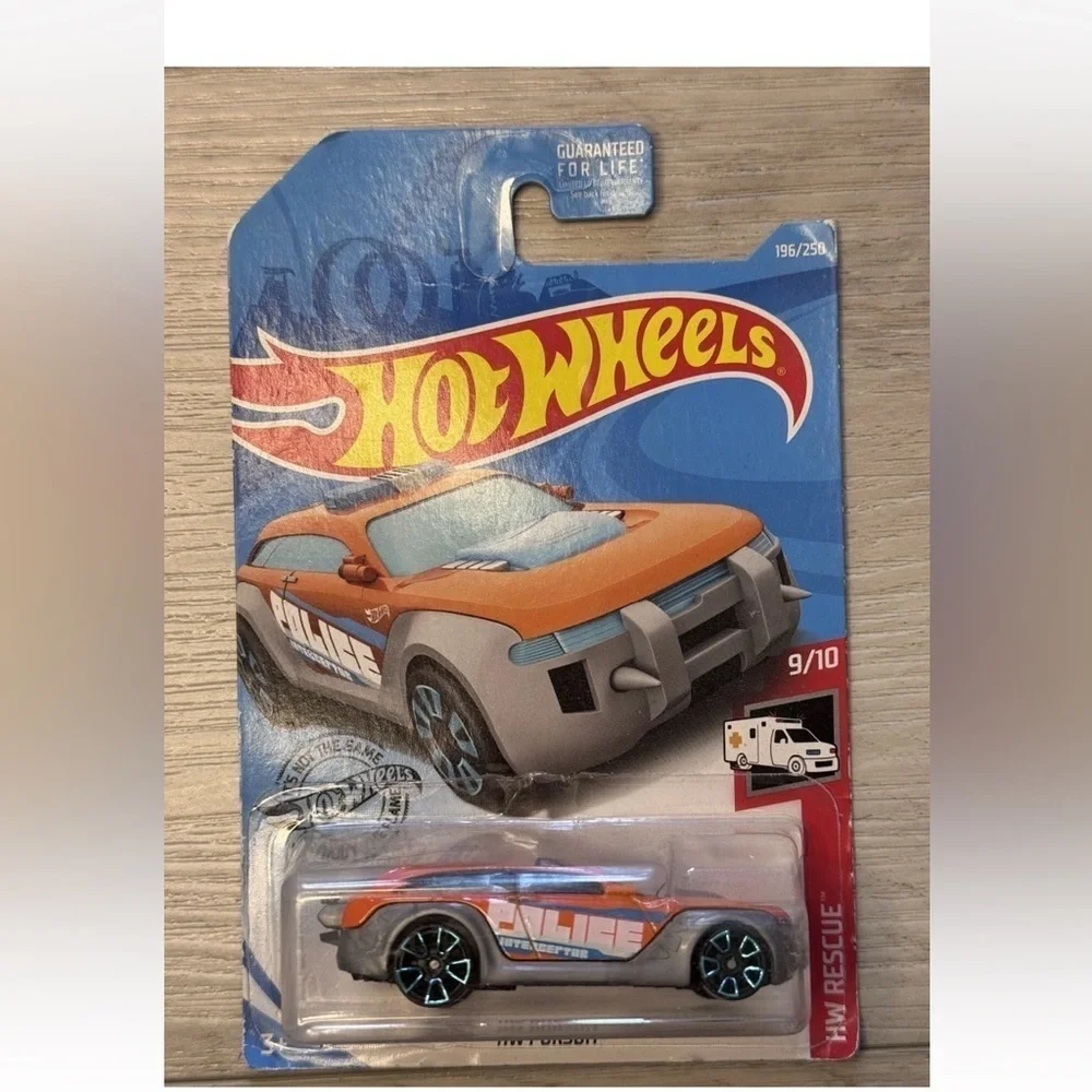 Hot Wheels Cars Lot Of 7 Bellair Cruiser Corvette Pacifica Race Track Rescue
